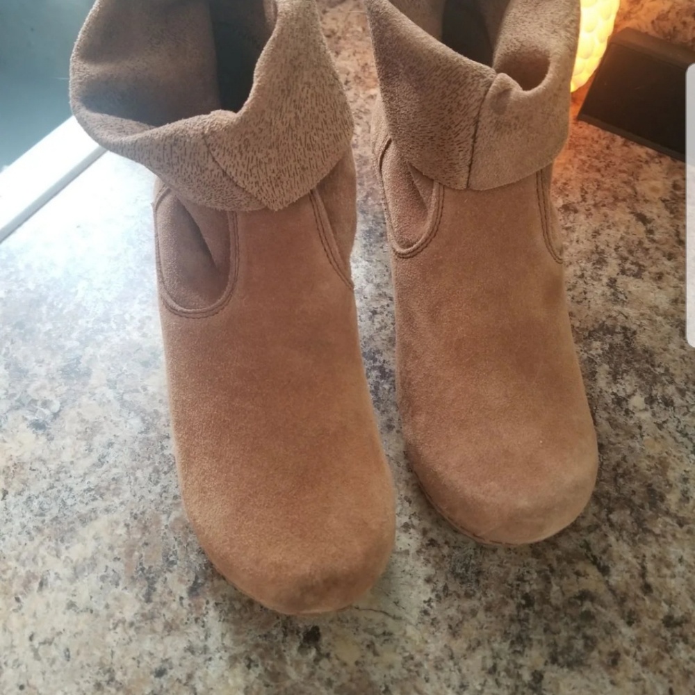 Dansko Sanita Tan Woman's Boots SZ 41 or 10